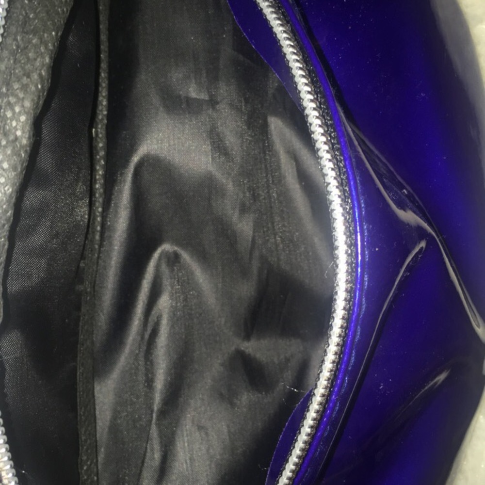 A Fanny pack - Picture 4 of 4